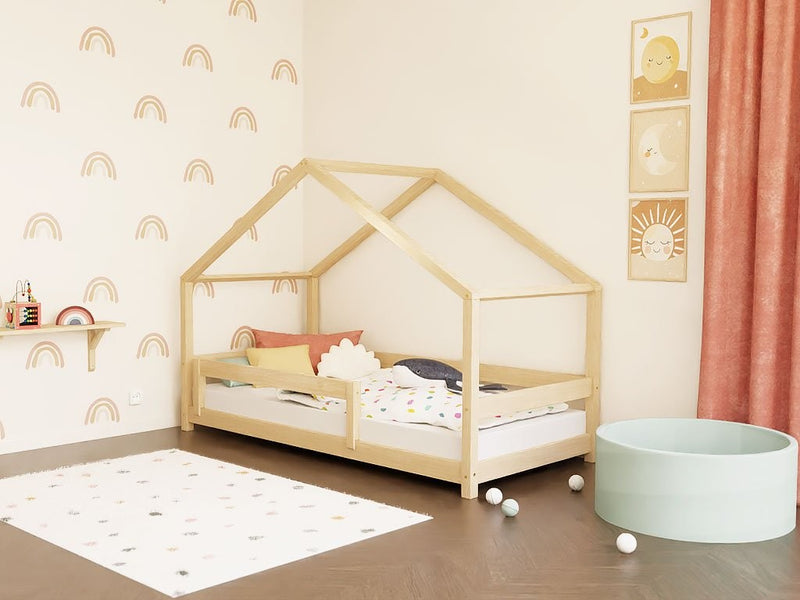 LUCKY House Bed with Front Roof and Safety Rail – 120–140 cm Wide